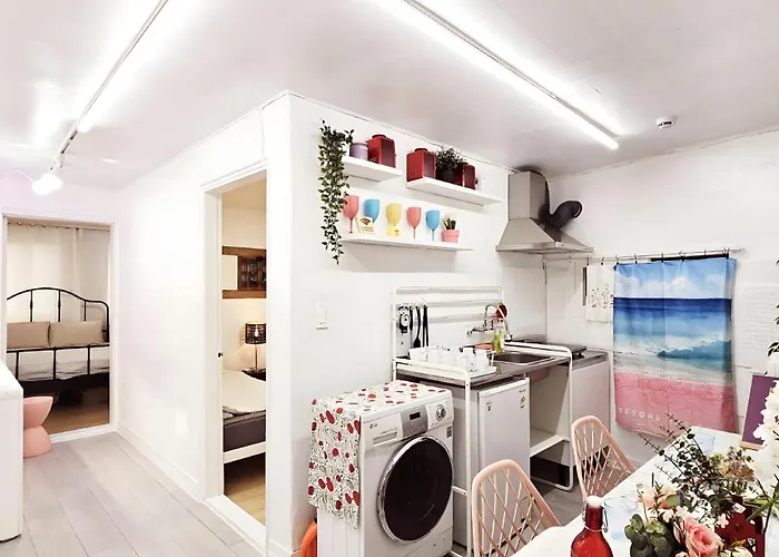 Certified, Hongdae 2min, 2br-1lr *