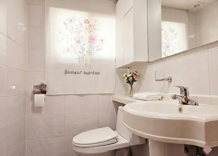 Apartamento Certified, Hongdae 2min, 2br-1lr Seul